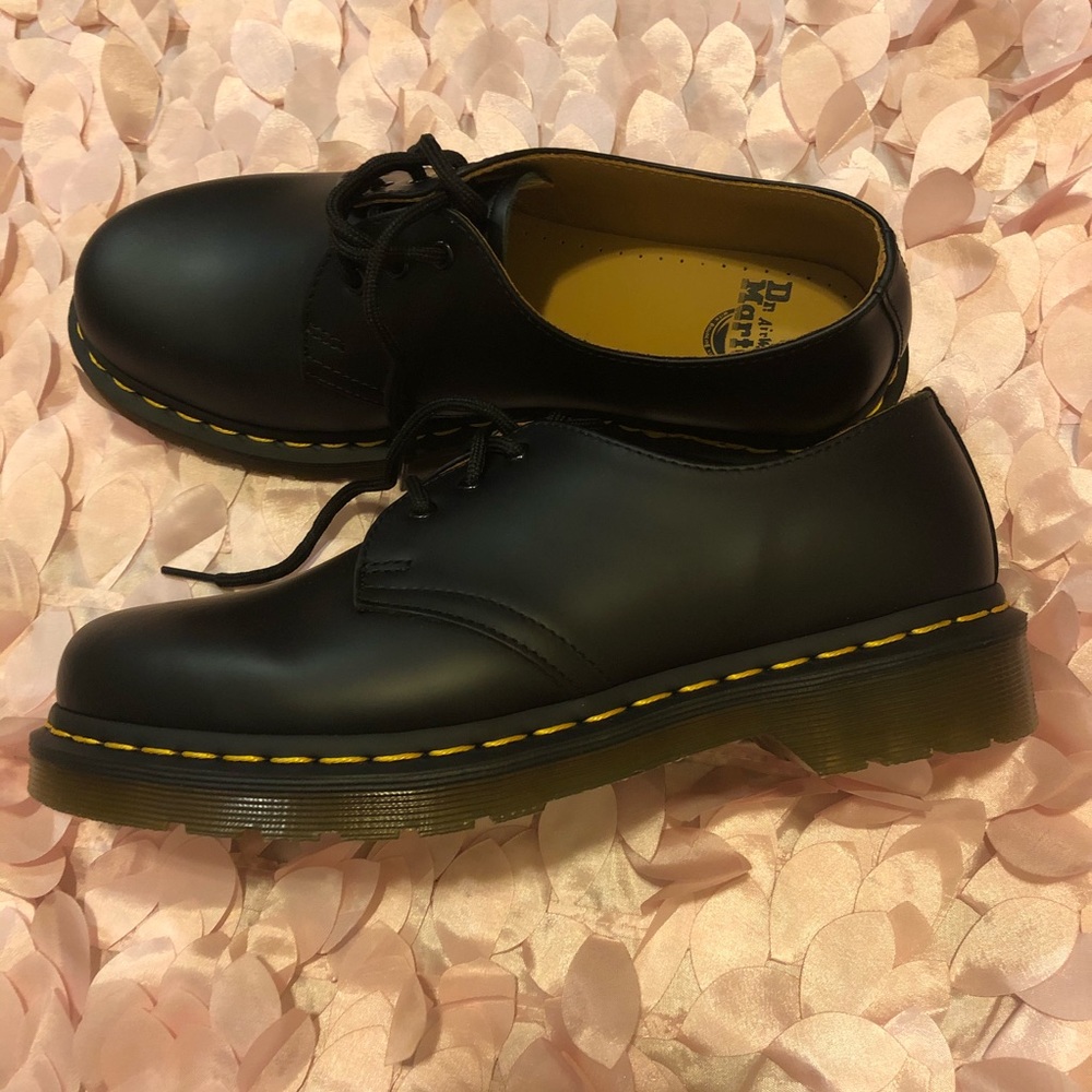 Dr Martens Smooth Black 3-eye Leather Oxfo…